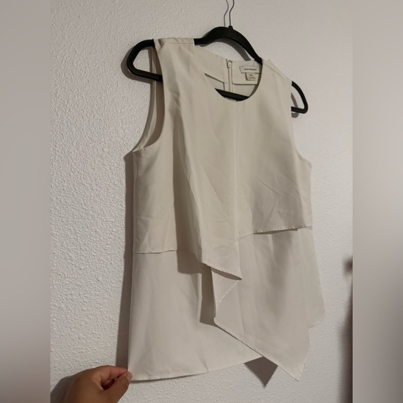 Club Monaco Drape Front Sleeveless Blouse - Picture 5 of 7